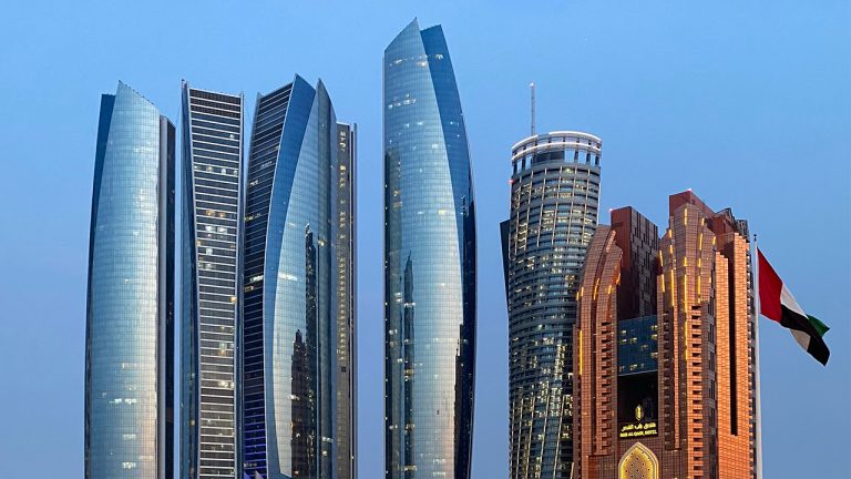 Abu Dhabi Investment Office Establishes Eight Global Hubs